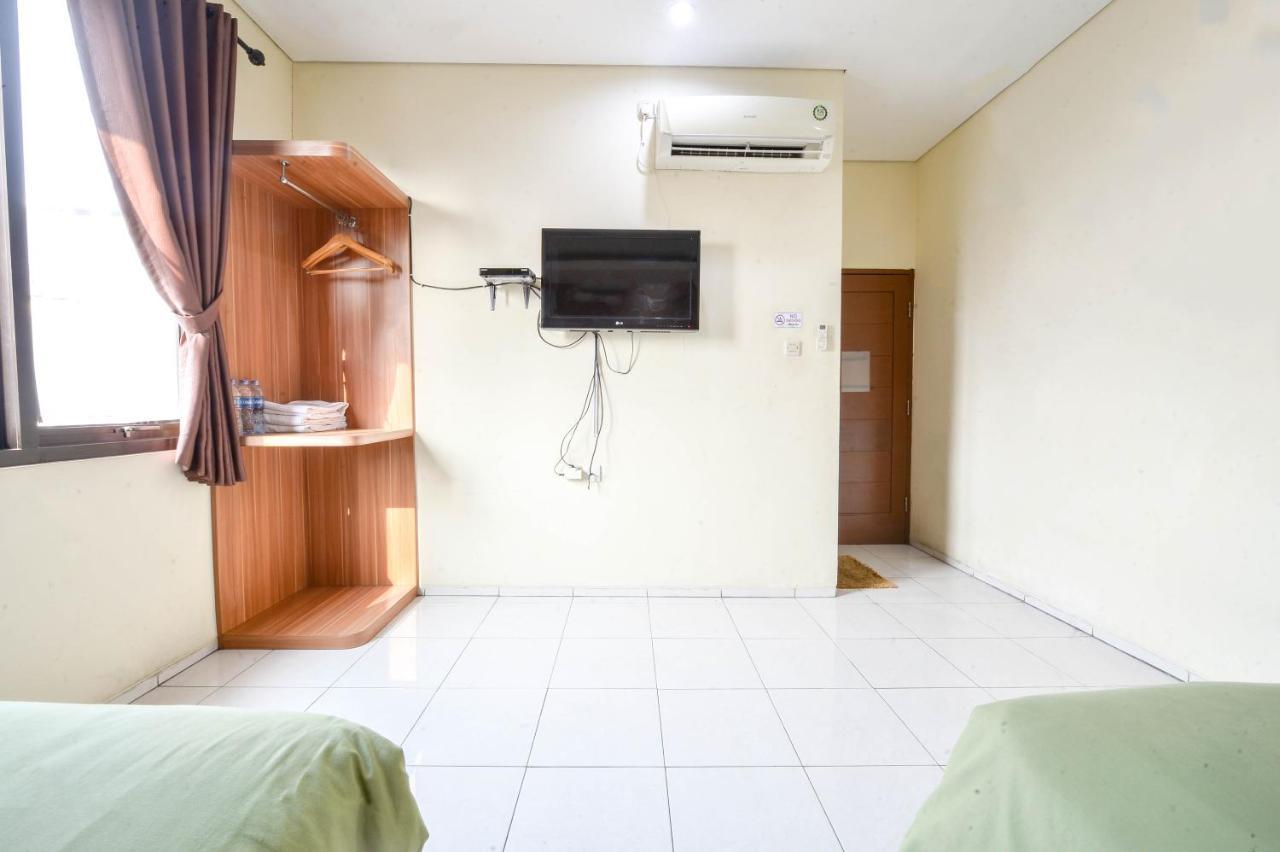 กรีน แอปเปิล เรสซิเดนซ์ เรดพาร์ตเนอร์ Hotel จาการ์ตา ภายนอก รูปภาพ