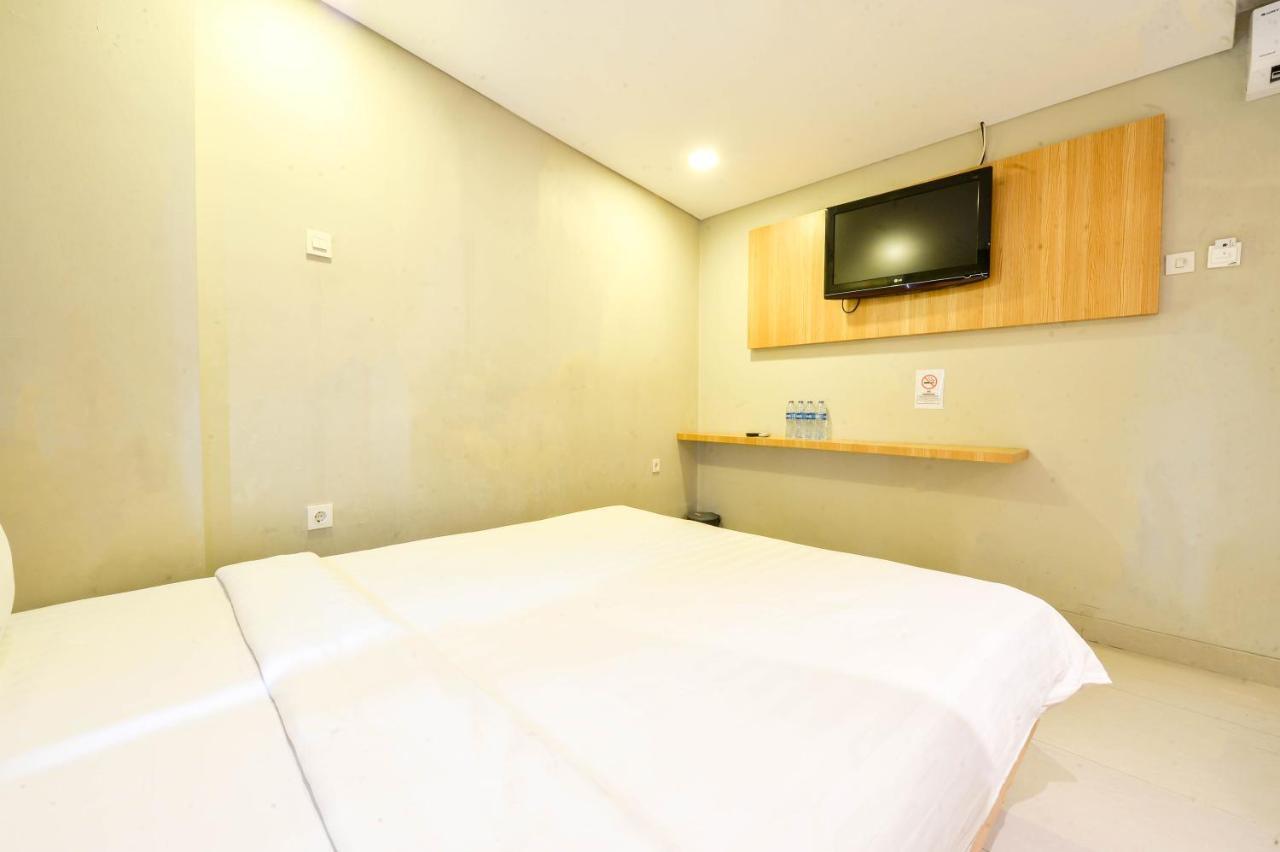 กรีน แอปเปิล เรสซิเดนซ์ เรดพาร์ตเนอร์ Hotel จาการ์ตา ภายนอก รูปภาพ