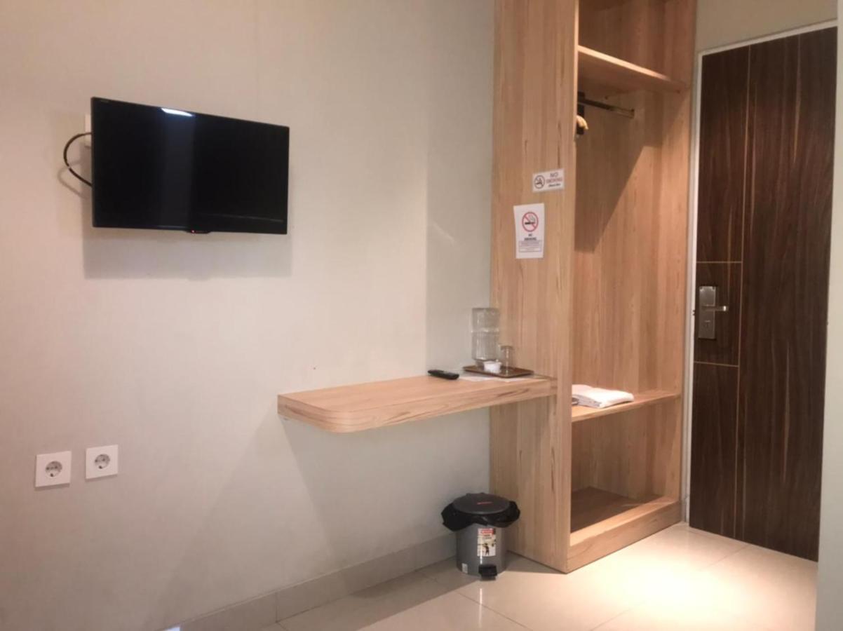 กรีน แอปเปิล เรสซิเดนซ์ เรดพาร์ตเนอร์ Hotel จาการ์ตา ภายนอก รูปภาพ